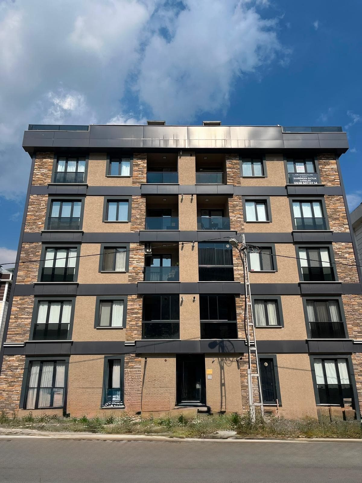 Cemile Hanım Apartmanı
